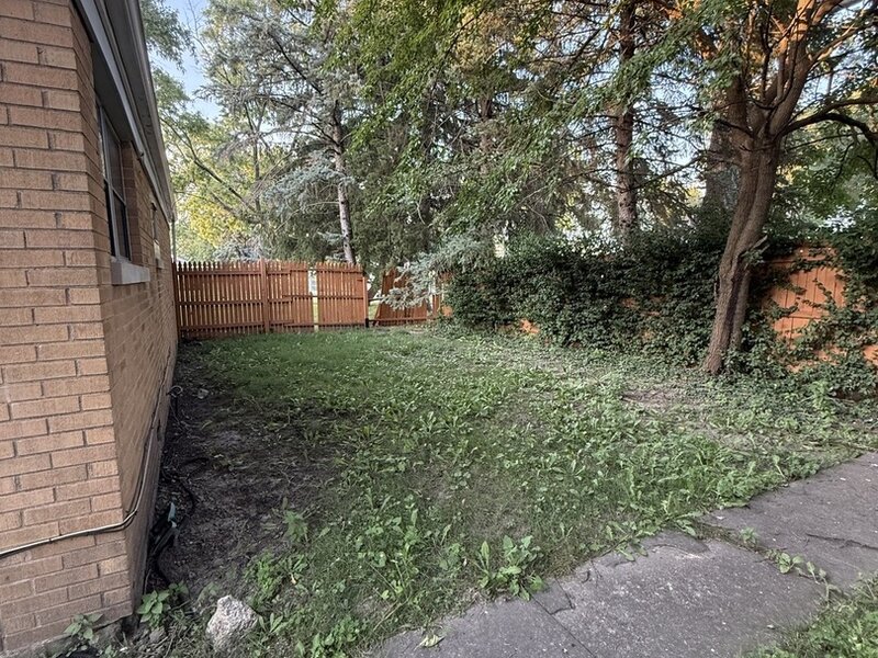 10806 S Komensky Avenue Oak Lawn IL 60453