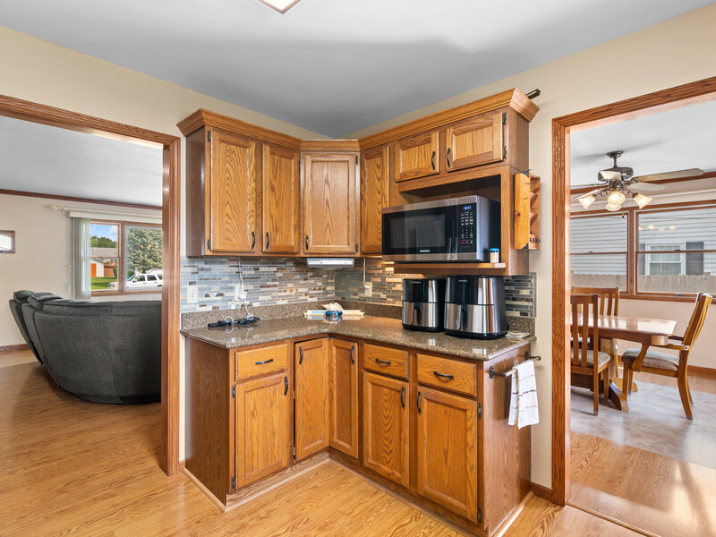 606 E Edgelawn Drive Plano IL 60545