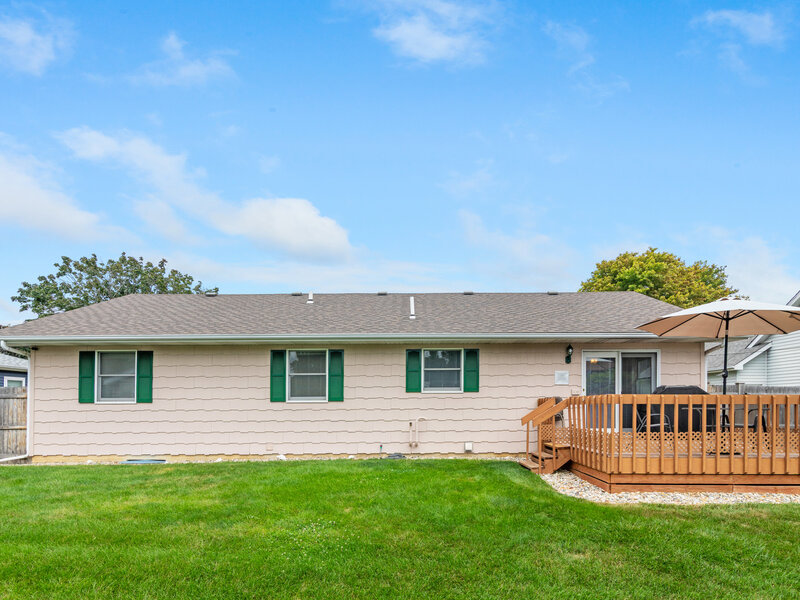 606 E Edgelawn Drive Plano IL 60545