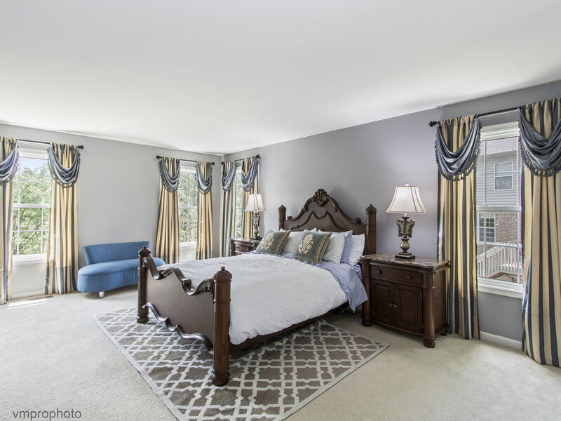 591 W Rosiland Drive Palatine IL 60074