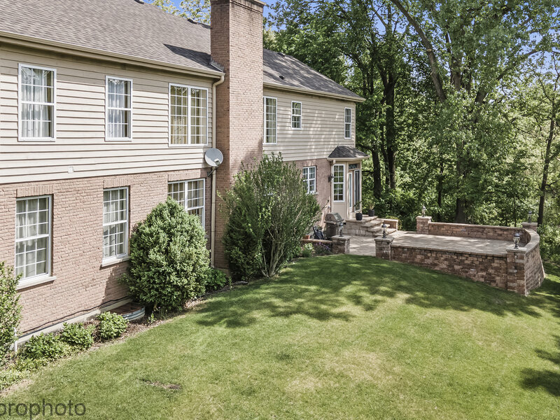 591 W Rosiland Drive Palatine IL 60074