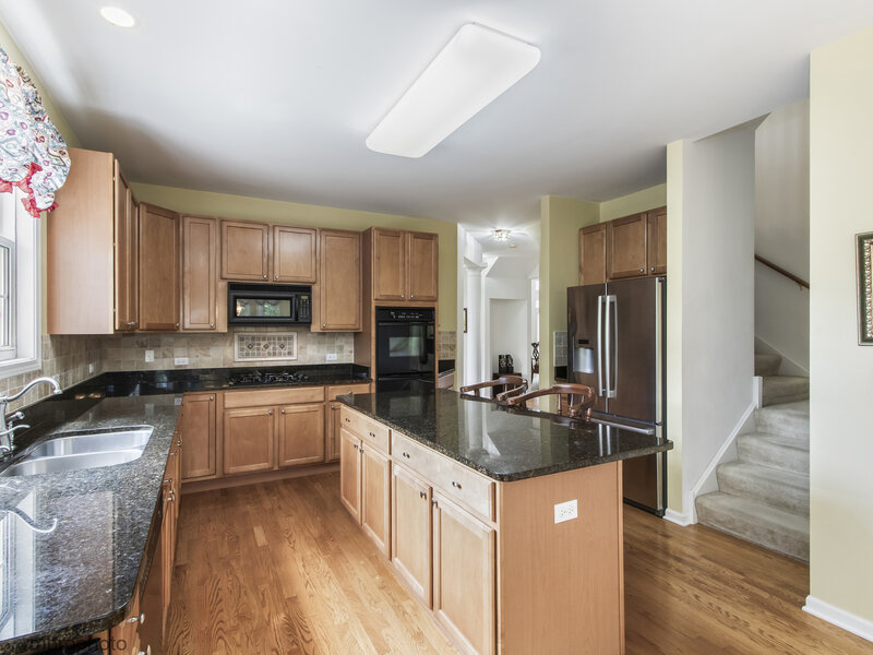 591 W Rosiland Drive Palatine IL 60074