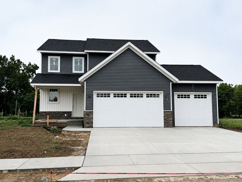 4711 Willow Circle Davenport IA 52806