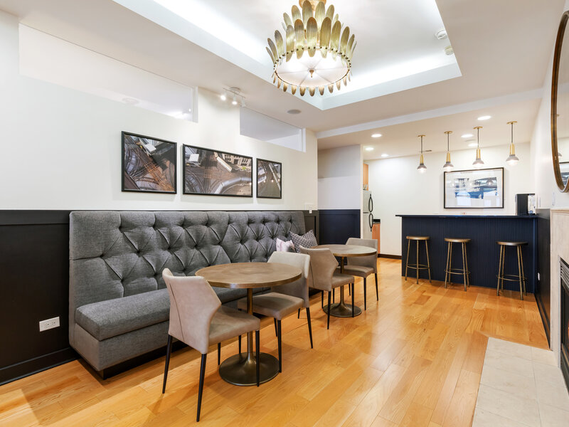 742 N Lasalle Street Chicago IL 60654