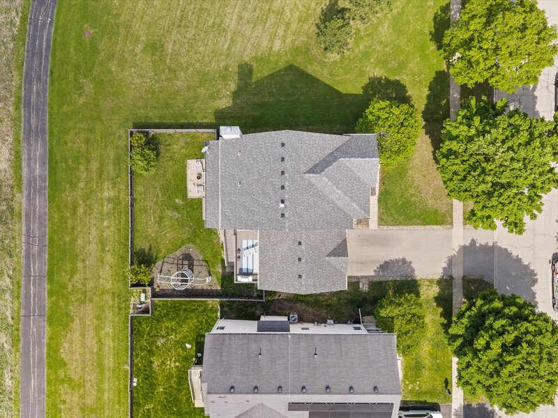 739 Bonaventure Drive Oswego IL 60543