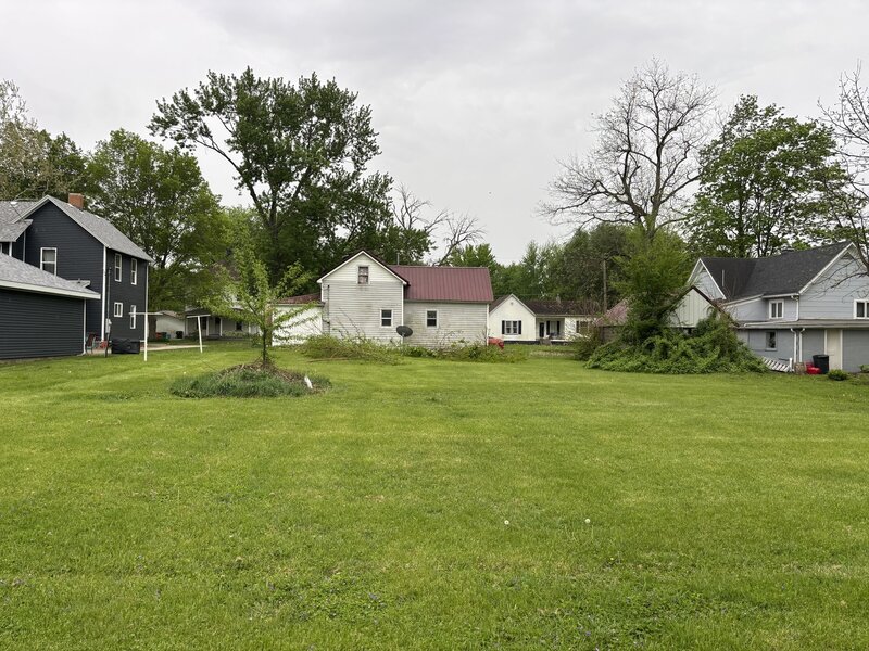 309 E Walnut Street Piper City IL 60959