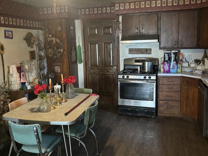 309 E Walnut Street Piper City IL 60959