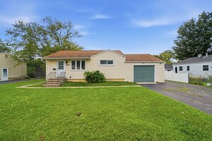 Photo of 2123 N Mcaree Road Waukegan IL 60087