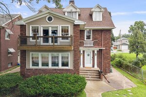 Photo of 718 River Drive Bettendorf IA 52722