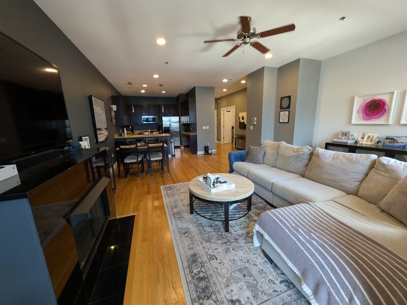 150 W Superior Street Chicago IL 60654