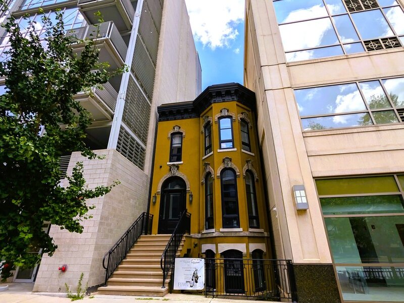 150 W Superior Street Chicago IL 60654
