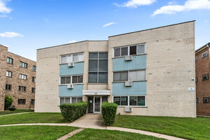 Photo of 8203 Niles Center Road Skokie IL 60077 Unit 3C
