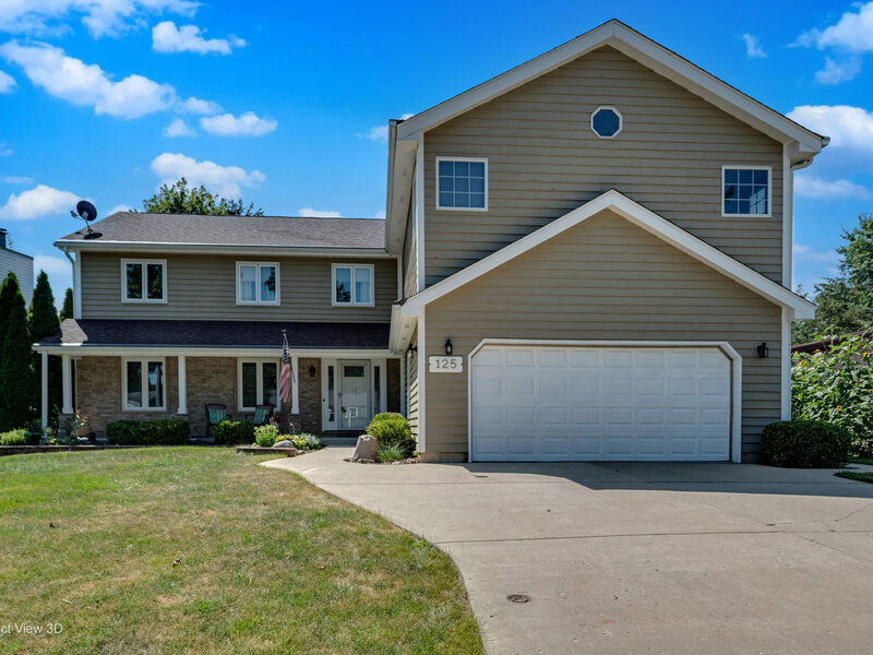 125 N Pleasant Road Lake Zurich IL 60047