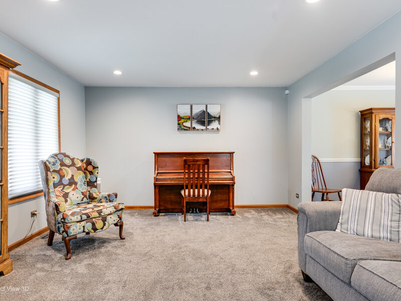 125 N Pleasant Road Lake Zurich IL 60047