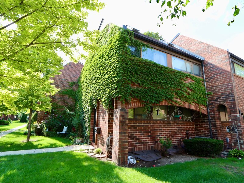 841 S Racine Avenue Chicago IL 60607