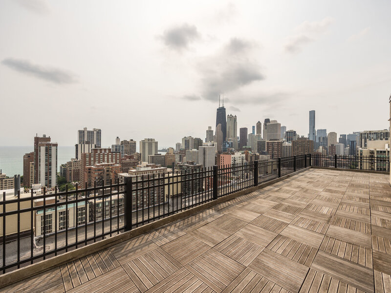 1355 N Sandburg Terrace Chicago IL 60610