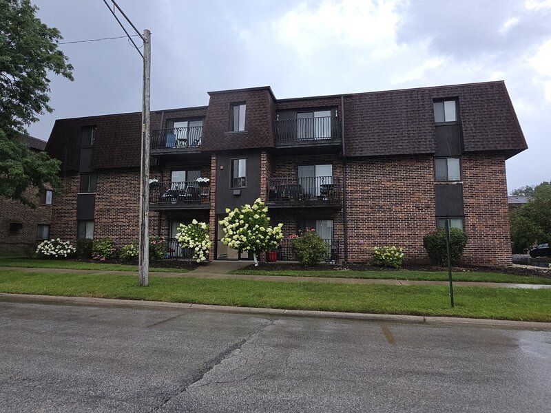 14526 S Muskegon Avenue Burnham IL 60633