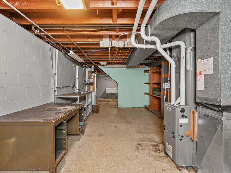 630 W Lombard Street Davenport IA 52803