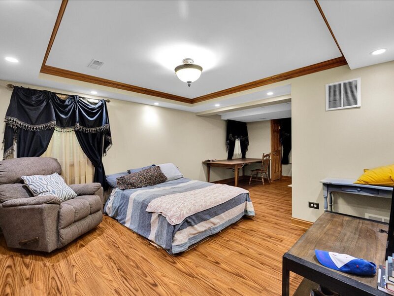 236 Isleview Drive Oswego IL 60543