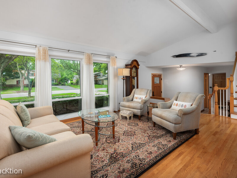 116 Pembroke Road Naperville IL 60540