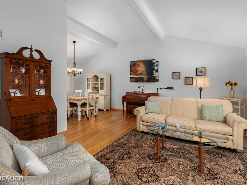 116 Pembroke Road Naperville IL 60540
