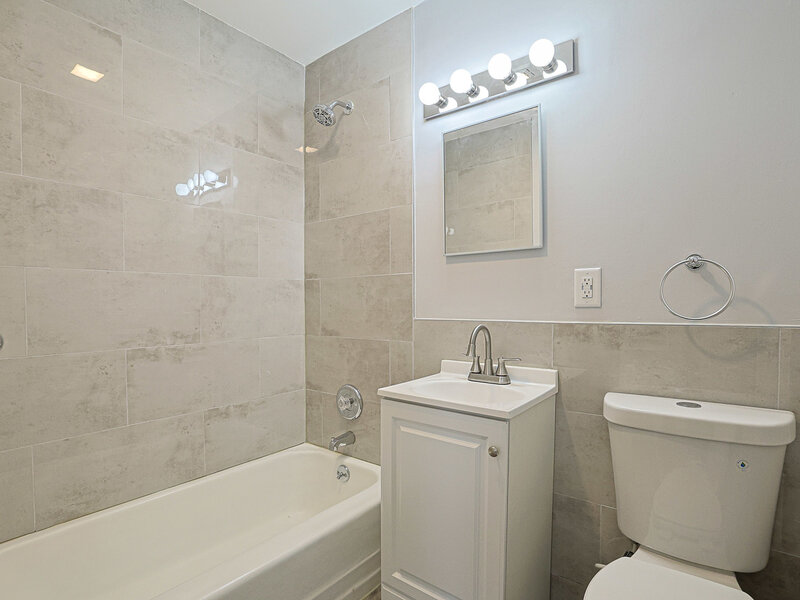 761 Marshall Drive Des Plaines IL 60016