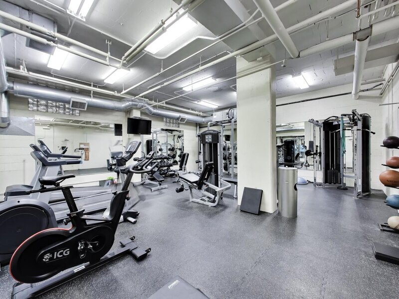 2300 N Commonwealth Avenue Chicago IL 60614