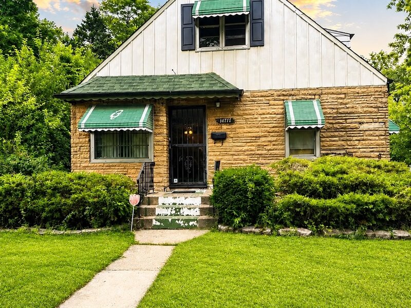 14717 Turlington Avenue Harvey IL 60426