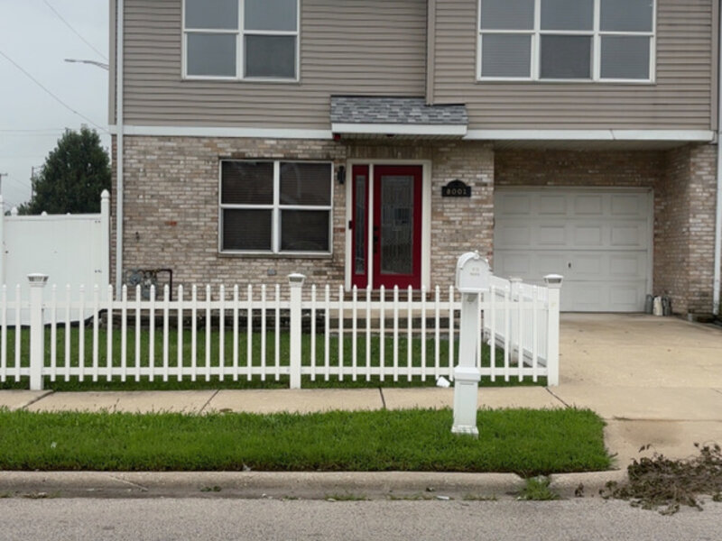 8001 Thomas Street Justice IL 60458