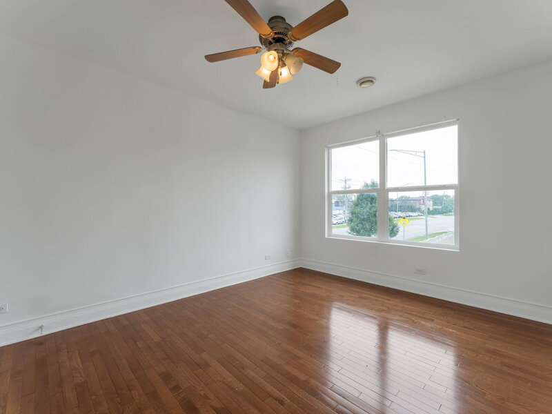 8001 Thomas Street Justice IL 60458
