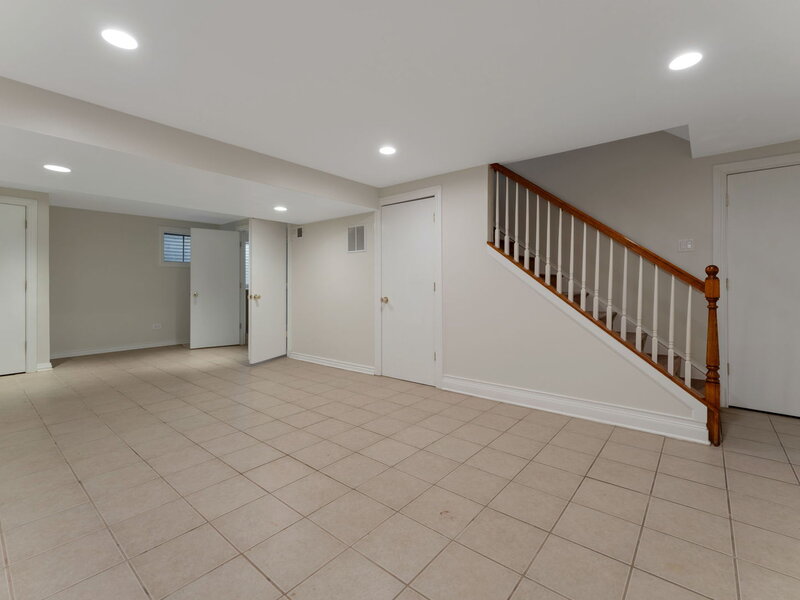 8001 Thomas Street Justice IL 60458
