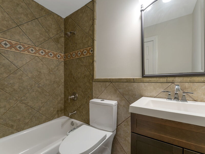 8001 Thomas Street Justice IL 60458
