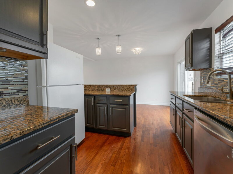 8001 Thomas Street Justice IL 60458