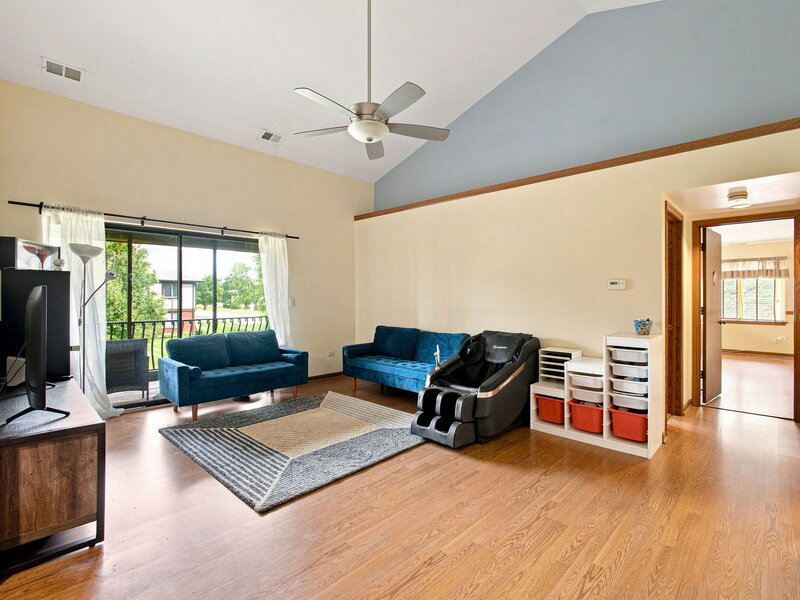 18075 Royal Oak Court Tinley Park IL 60477