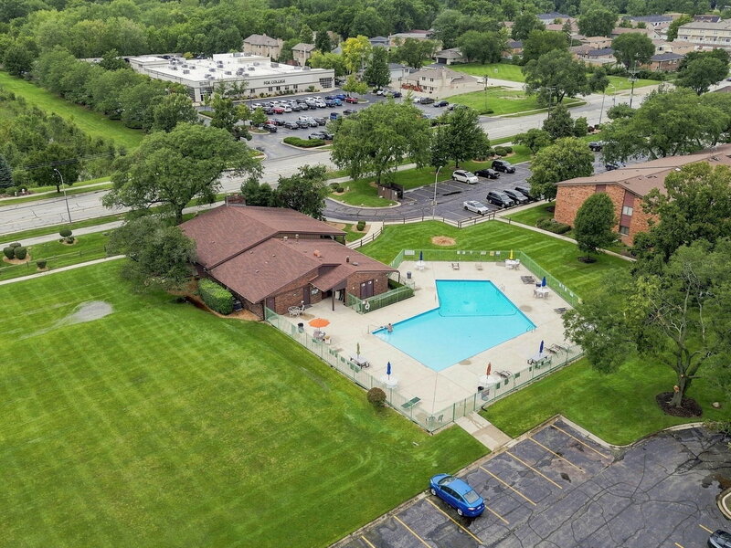 18075 Royal Oak Court Tinley Park IL 60477