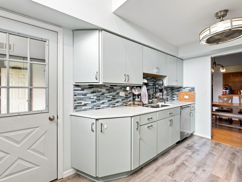 18075 Royal Oak Court Tinley Park IL 60477