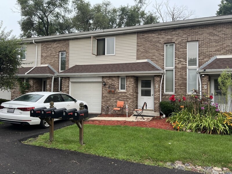 10956 S 76th Avenue Palos Hills IL 60465