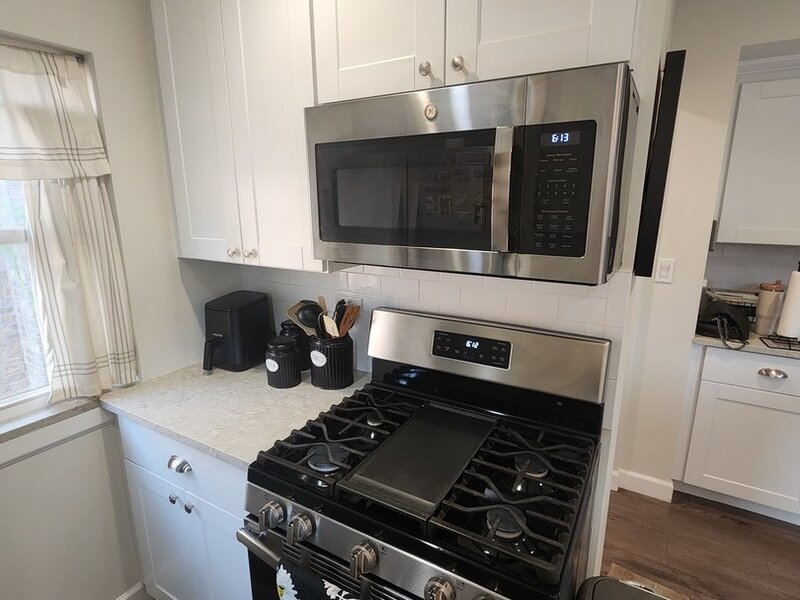 3812 W Hull Street Skokie IL 60076