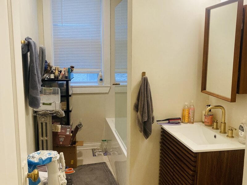 2429 W Foster Avenue Chicago IL 60625