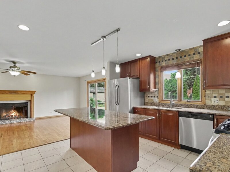 336 W Morris Avenue Lombard IL 60148