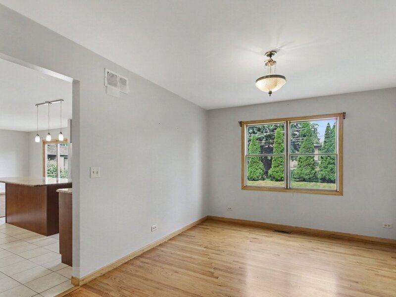 336 W Morris Avenue Lombard IL 60148