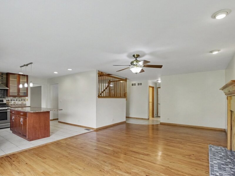336 W Morris Avenue Lombard IL 60148