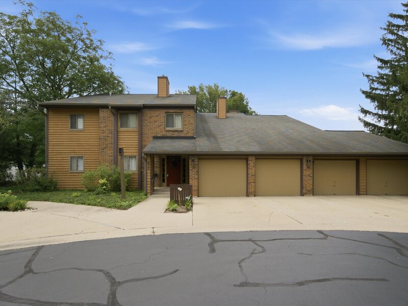 650 Waverly Drive Elgin IL 60120