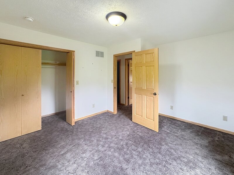 2524 Big Island Parkway Milan IL 61264
