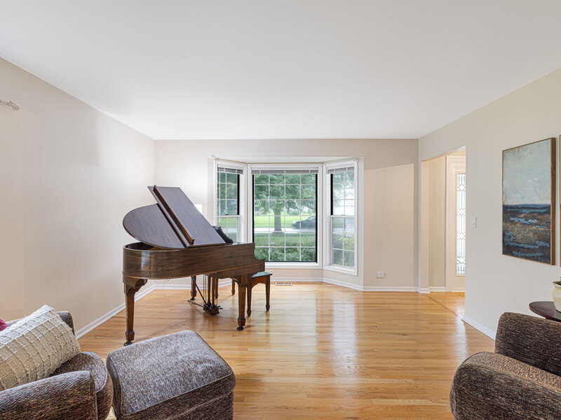 49 Mohawk Street Cary IL 60013