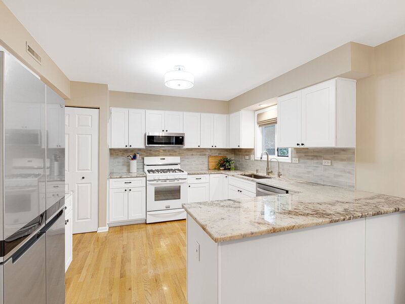 49 Mohawk Street Cary IL 60013