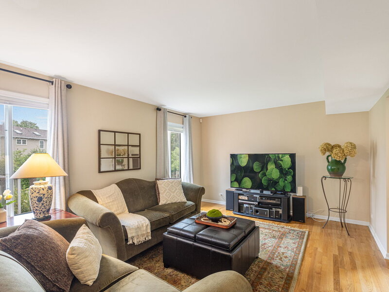 49 Mohawk Street Cary IL 60013