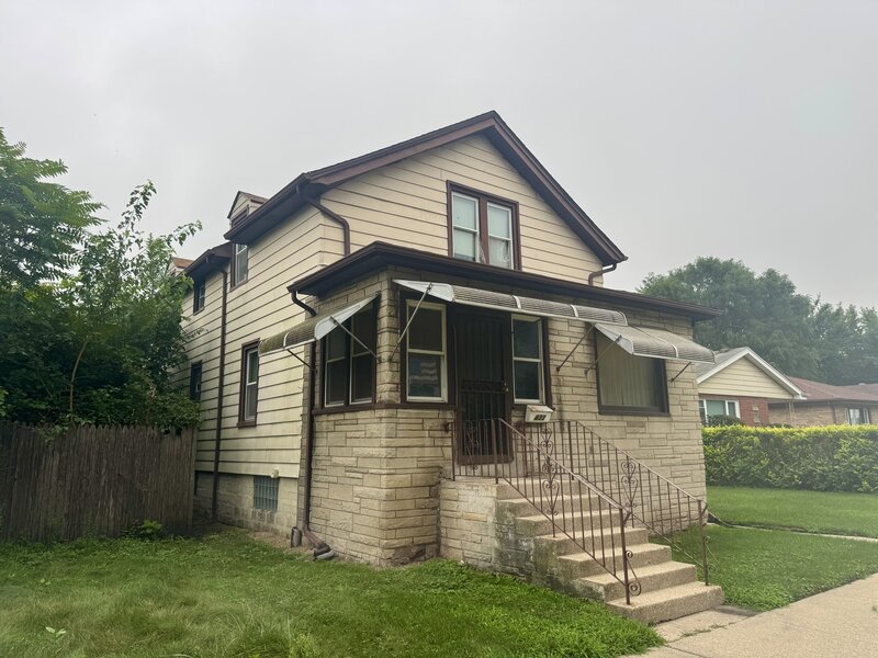 433 Hirsch Avenue Calumet City IL 60409