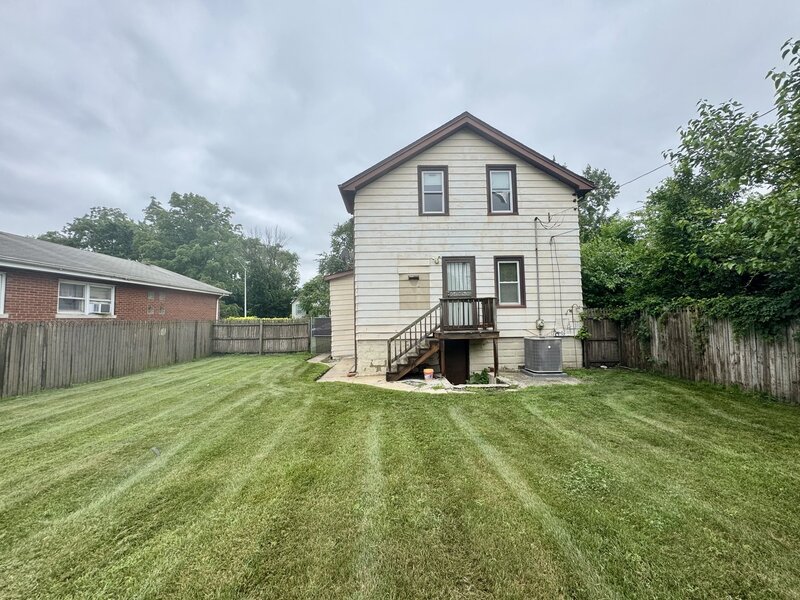 433 Hirsch Avenue Calumet City IL 60409