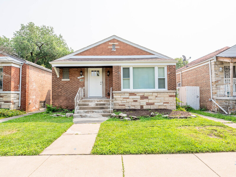 8155 S Essex Avenue Chicago IL 60617